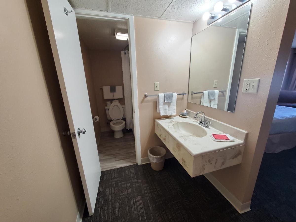 Kansas Country Inn Oakley Εξωτερικό φωτογραφία
