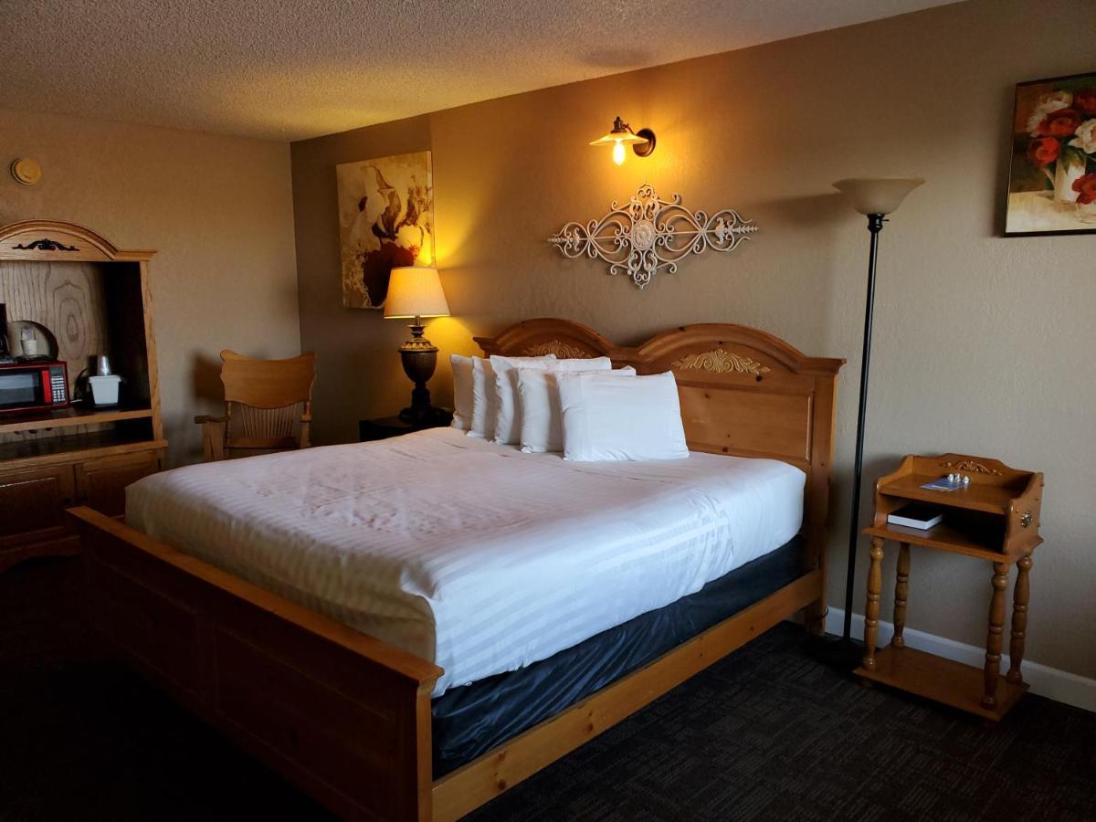 Kansas Country Inn Oakley Εξωτερικό φωτογραφία