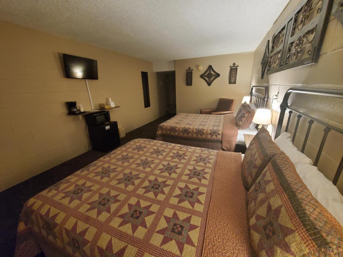 Kansas Country Inn Oakley Εξωτερικό φωτογραφία