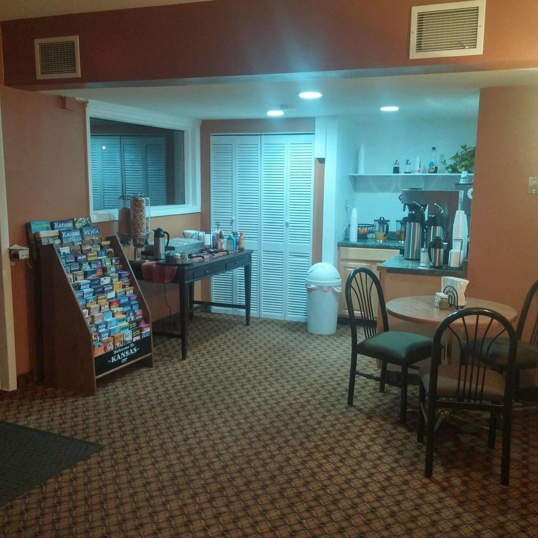 Kansas Country Inn Oakley Εξωτερικό φωτογραφία