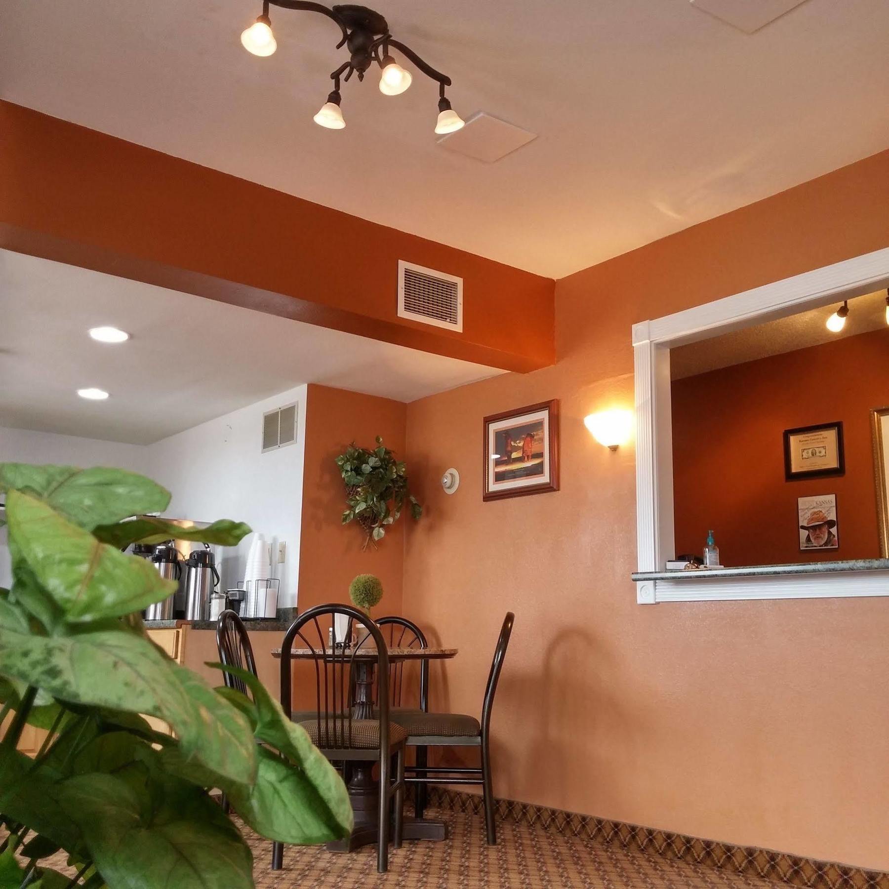 Kansas Country Inn Oakley Εξωτερικό φωτογραφία